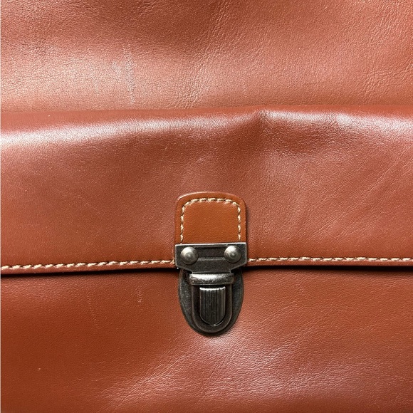 Talbot's Brown Leather Handbag 10”x10”x4 1/2”, zippered top, 3 outside pockets - Picture 2 of 8